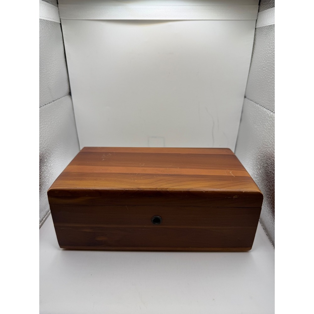 Vintage Lane Cedar Chest Keepsake Box Lew Bros Furniture Co St Petersburg FL
